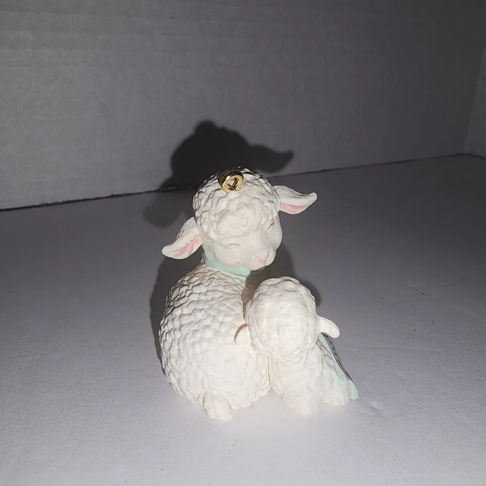 1992 Hallmark‎ Keepsake Ornament Godchild lambs